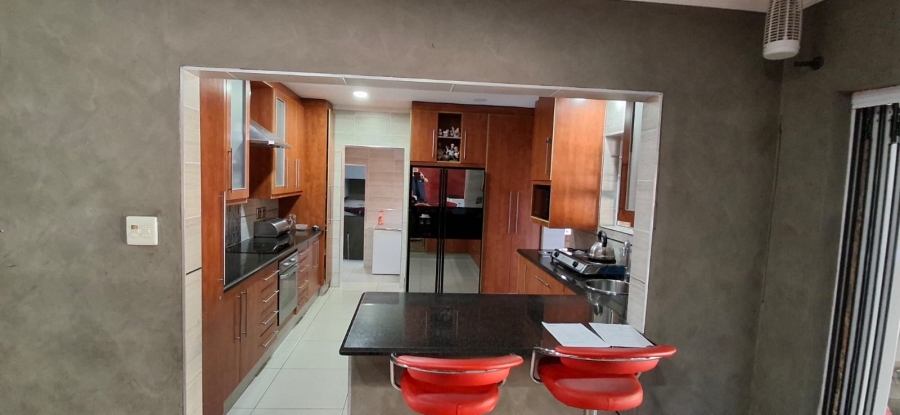 6 Bedroom Property for Sale in Haven Hills Eastern Cape